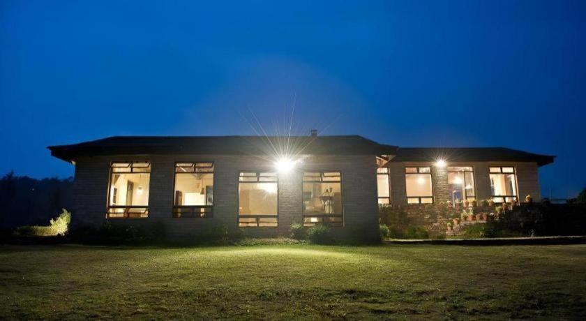 Hananoie - A Permaculture Resort Pokhara Bagian luar foto