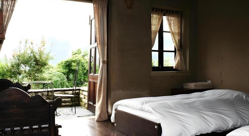 Hananoie - A Permaculture Resort Pokhara Bagian luar foto