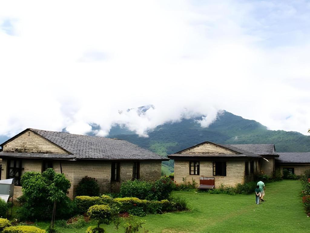 Hananoie - A Permaculture Resort Pokhara Bagian luar foto